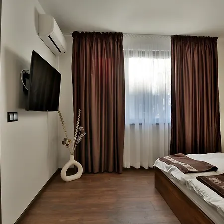 Relax 1&2 Апартаменты